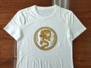 Bom preço. Fabricação de etiquetas de carimbos de tinta em relevo em têxteis on-line