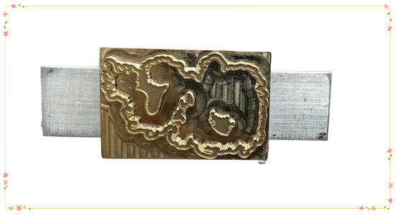 Bom preço. Tinta em borracha de silicone de molde em relevo de qualidade profissional para marcação de tecidos on-line