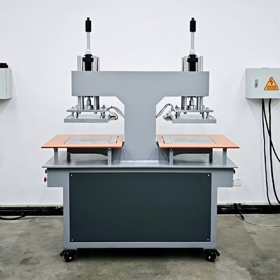Bom preço. KY-0205 Máquina hidráulica de gravura em reboco de vestuário de dupla cabeça com controlo de temperatura preciso e painel de controlo digital de pressão ajustável on-line